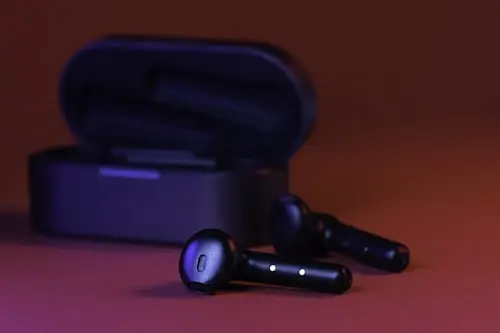 Quarterly fourth prize - earbuds